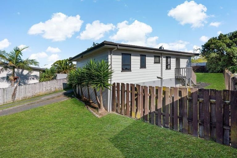 Photo of property in 183 Mahia Road, Wattle Downs, Auckland, 2103