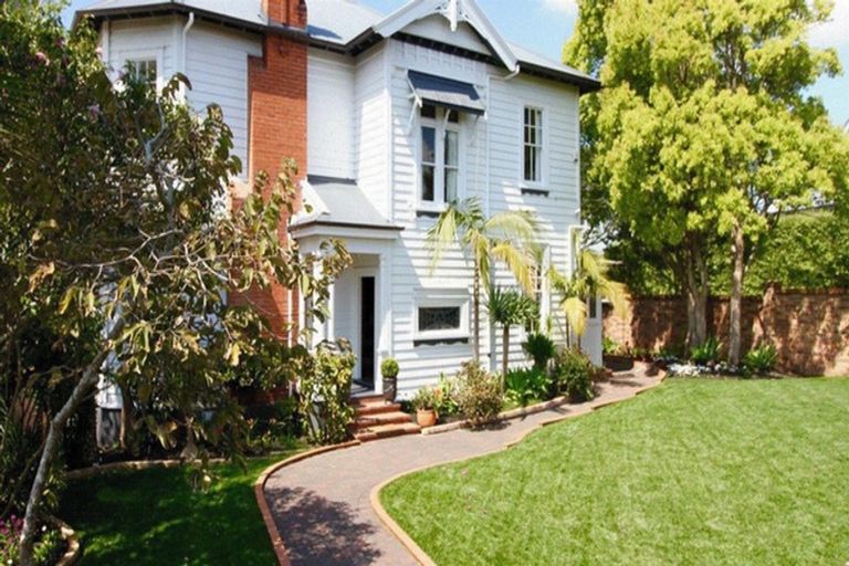 Photo of property in 103 Victoria Avenue, Remuera, Auckland, 1050