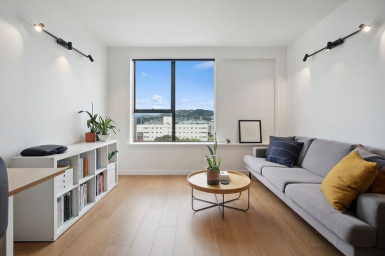 Photo of property in 70 Hobson Street, Thorndon, Wellington, 6011