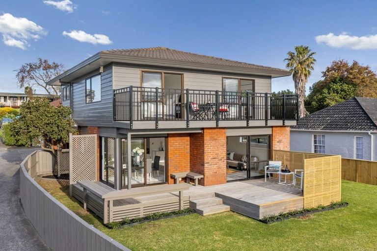 Photo of property in 1/42 Kiwi Esplanade, Mangere Bridge, Auckland, 2022