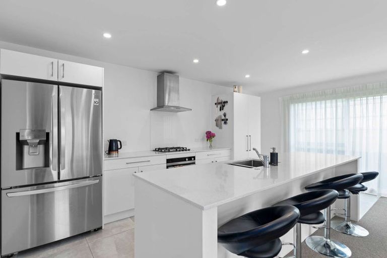 Photo of property in 22 Waitahu Rise, Pukekohe, 2120