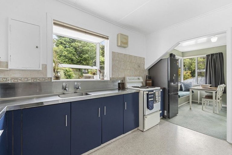 Photo of property in 108 Huatoki Street, Frankleigh Park, New Plymouth, 4310