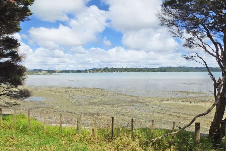 Photo of property in 121 Ridge Road, Mahurangi East, Warkworth, 0982