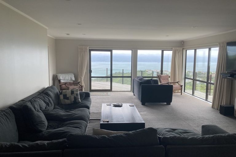 Photo of property in 42 Gurkha Crescent, Khandallah, Wellington, 6035