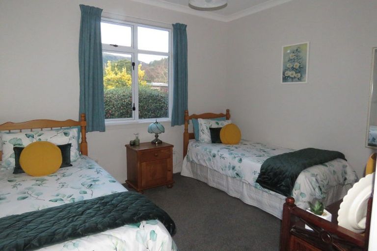 Photo of property in 15 Sinnamon Street, Reefton, 7830