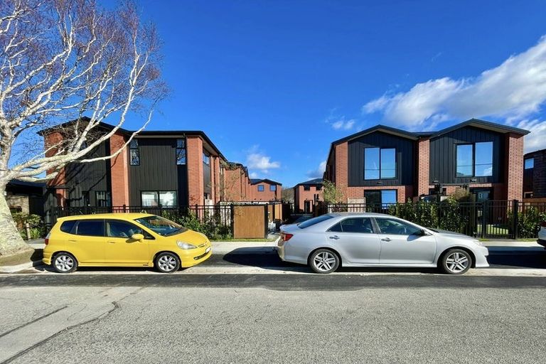 Photo of property in 7/1 Milne Crescent, Taita, Lower Hutt, 5011