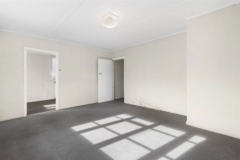 Photo of property in 9 Wilmot Street, Northcote, Christchurch, 8052