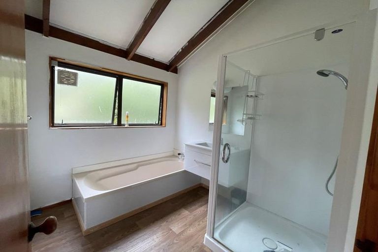 Photo of property in 14 Channel View Road, Campbells Bay, Auckland, 0630