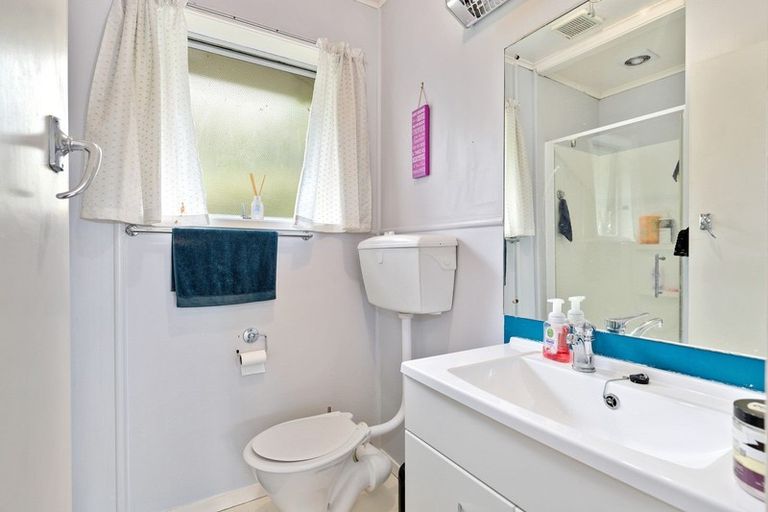 Photo of property in 1/1200 Victoria Street, Whitiora, Hamilton, 3200