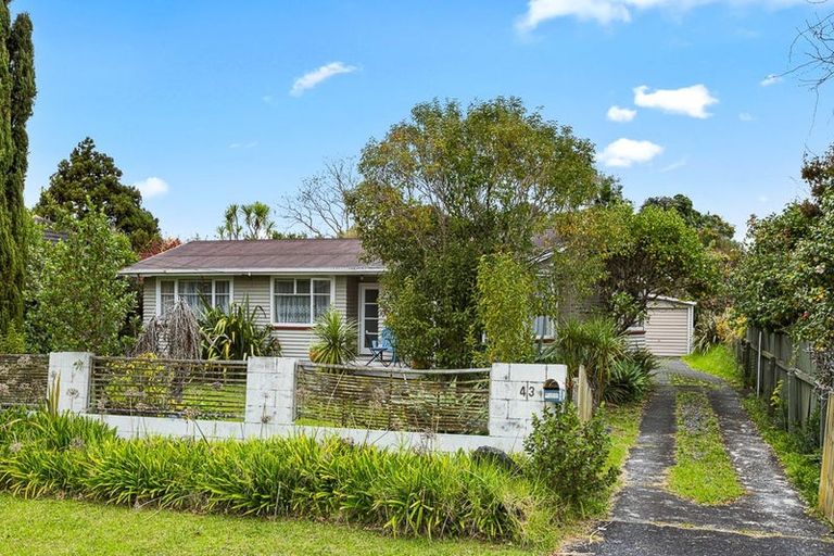 Photo of property in 43 Wharf Road, Te Atatu Peninsula, Auckland, 0610