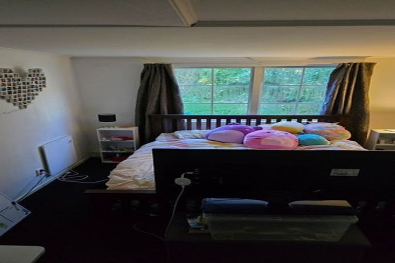 Photo of property in 33 Croydon Street, Karori, Wellington, 6012