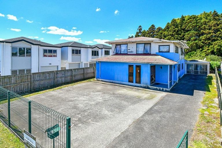 Photo of property in 12 Vickerman Street, Otara, Auckland, 2023