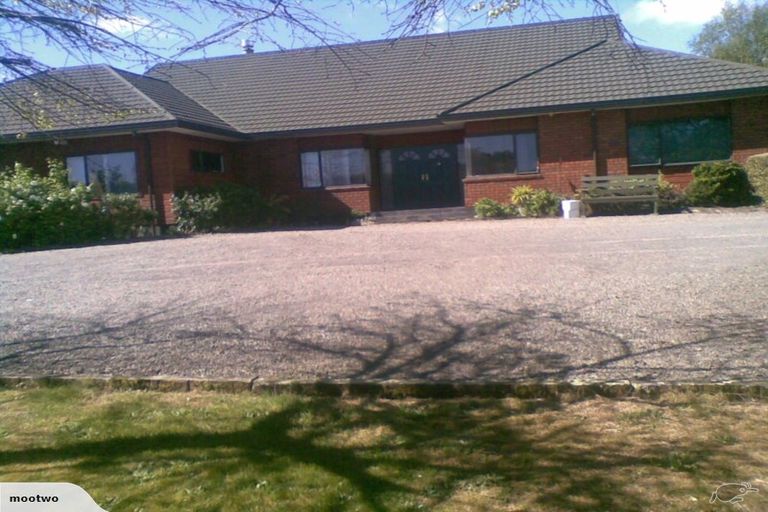 Photo of property in 97 Avenue North Road, Levin, 5510