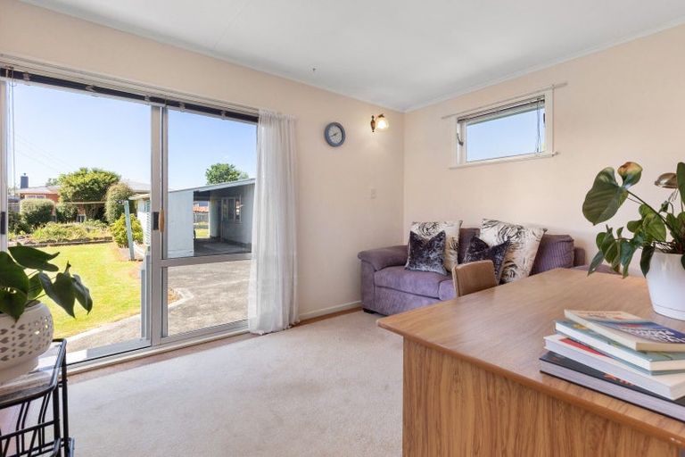 Photo of property in 44 Kings Drive, Levin, 5510