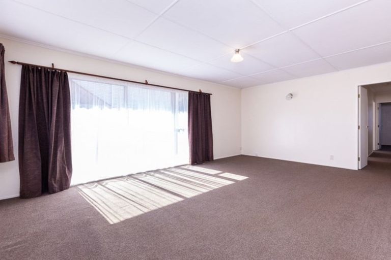 Photo of property in 34 Smeaton Road, Bell Block, New Plymouth, 4312