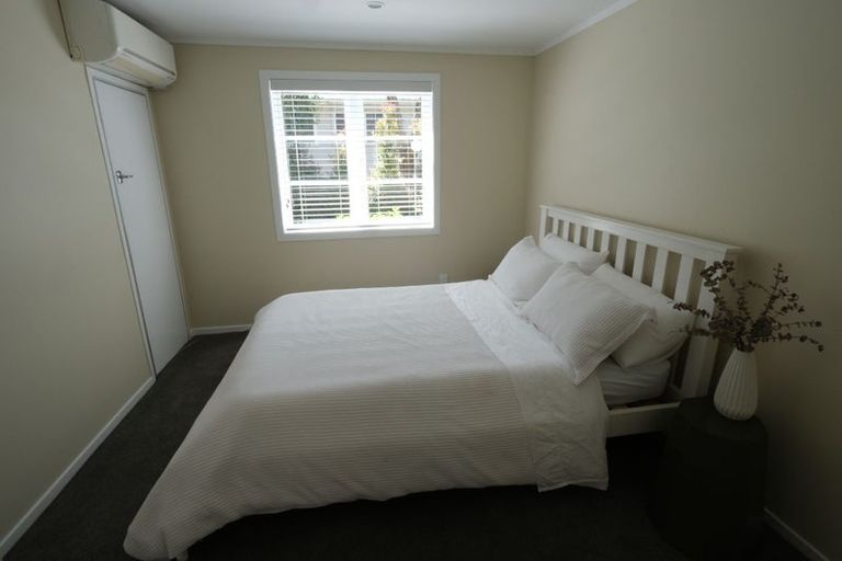 Photo of property in 1/297 Rangatira Road, Beach Haven, Auckland, 0626