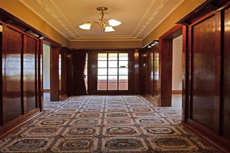 Photo of property in 25 Neidpath Road, Mornington, Dunedin, 9011