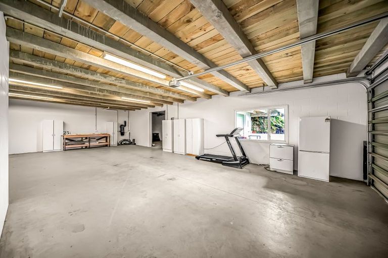 Photo of property in 25 Muriwai Drive, Manapouri, 9679