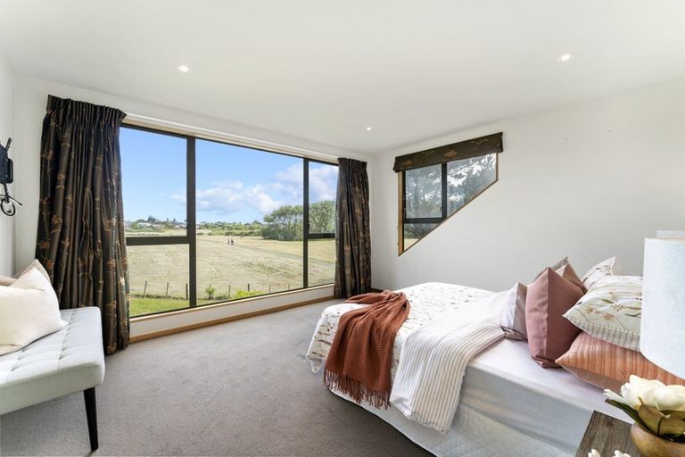 Photo of property in 8 Avion Terrace, Raumati Beach, Paraparaumu, 5032