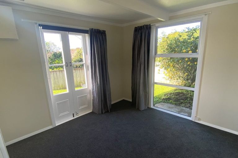 Photo of property in 54 Ngamotu Road, Moturoa, New Plymouth, 4310