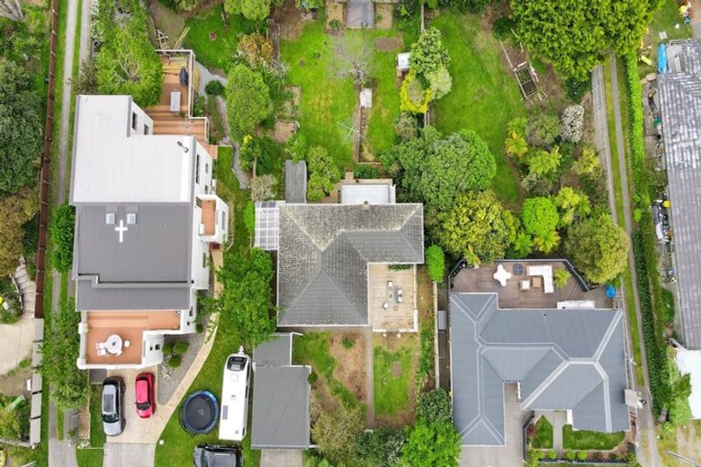 Photo of property in 12 Karaka Grove, Raumati Beach, Paraparaumu, 5032