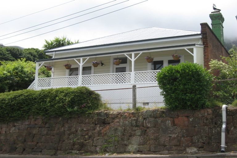 Photo of property in 4 Ripon Street, Lyttelton, 8082