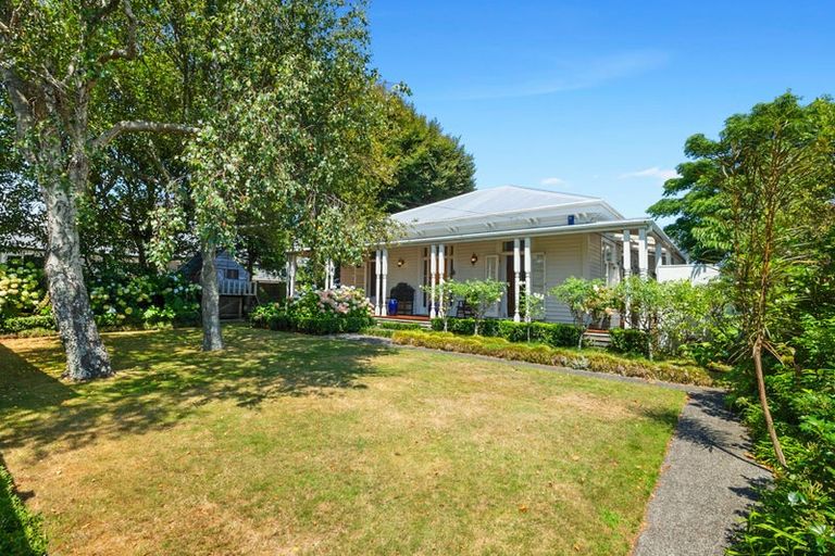 Photo of property in 30 Ballance Street, Lower Vogeltown, New Plymouth, 4310