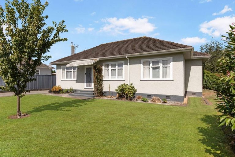 Photo of property in 25 Caffray Avenue, Aramoho, Whanganui, 4500