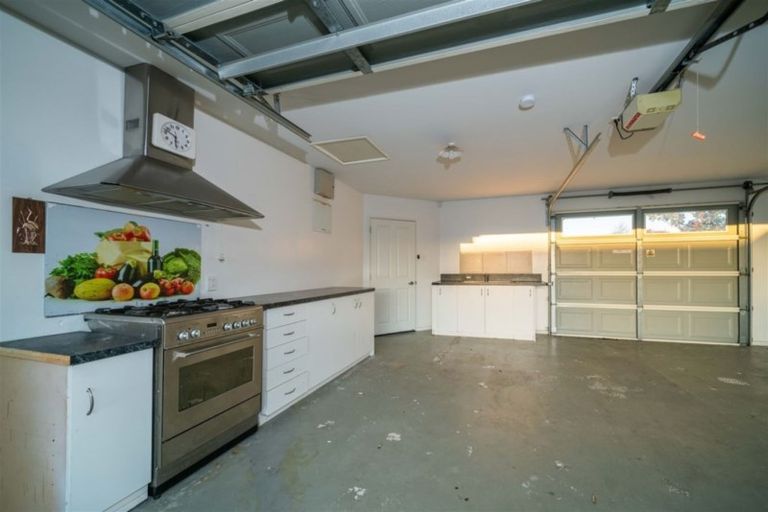 Photo of property in 3 Cyclamen Place, Aidanfield, Christchurch, 8025