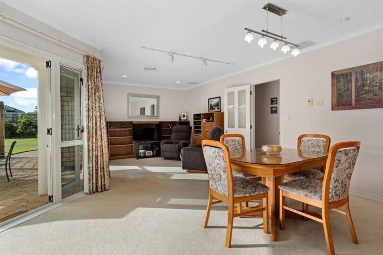 Photo of property in 15 Braeburn Place, Bethlehem, Tauranga, 3110