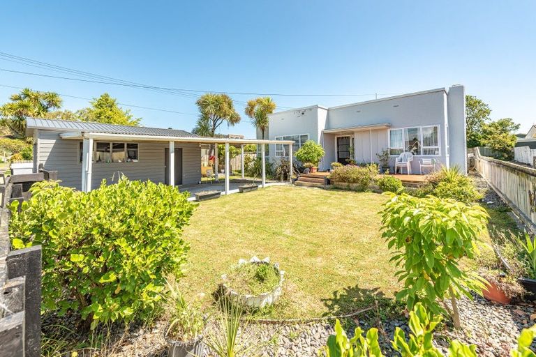 Photo of property in 16 Kawakawa Street, Whanganui East, Whanganui, 4500