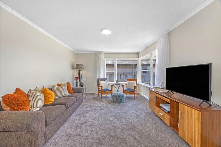 Photo of property in 17 Blankney Street, Hornby, Christchurch, 8042