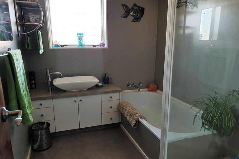 Photo of property in 15a Brougham Street, Westport, 7825