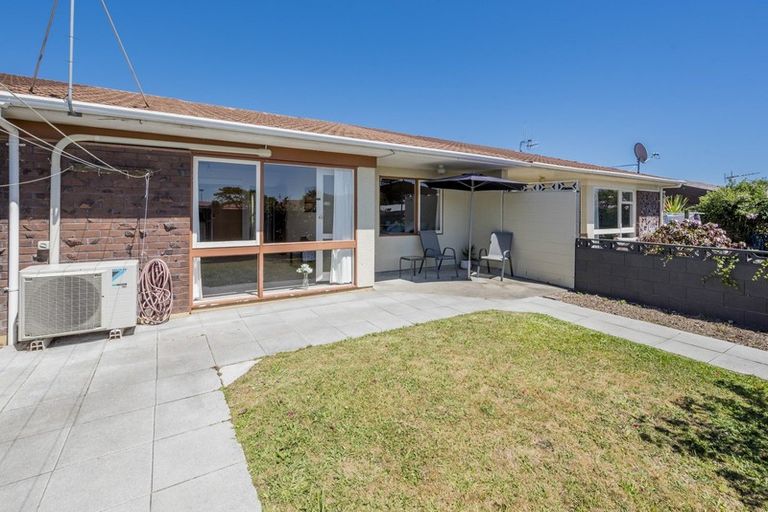 Photo of property in 38d Weraroa Road, Levin, 5510