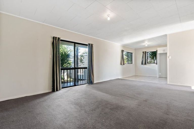 Photo of property in 183 Mahia Road, Wattle Downs, Auckland, 2103