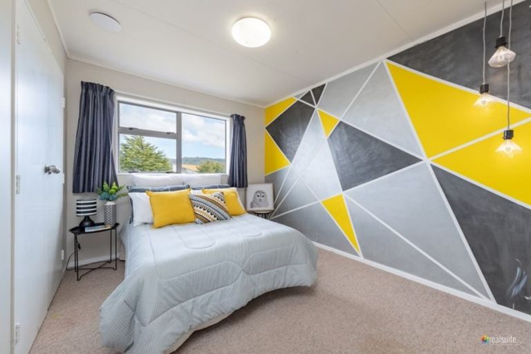 Photo of property in 118 Norana Road, Timberlea, Upper Hutt, 5018