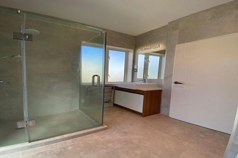 Photo of property in 26 Warbler Crescent, Papakura, 2110