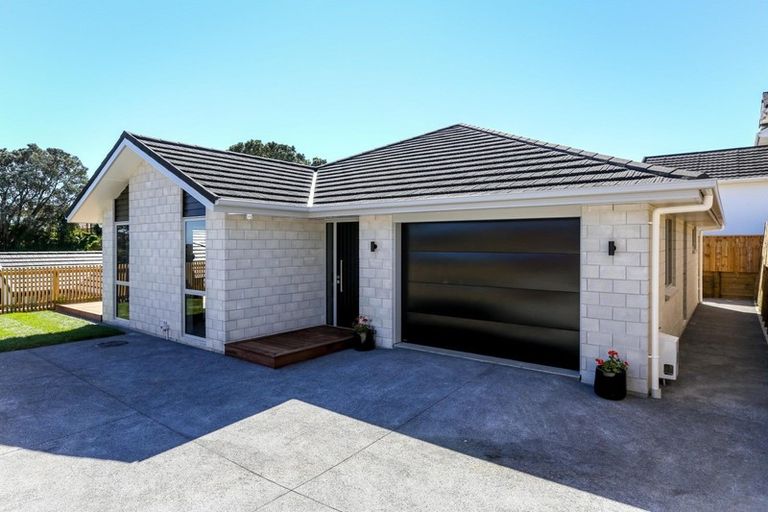Photo of property in 6b Burns Street, Westown, New Plymouth, 4310