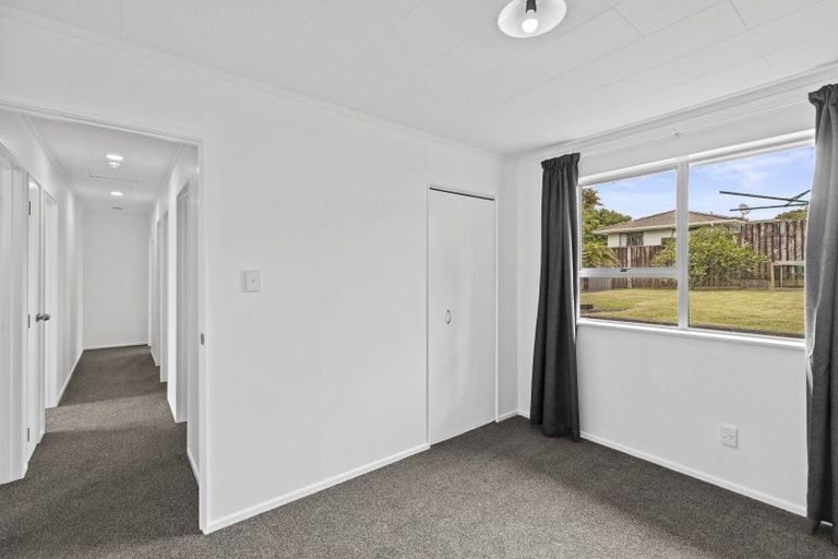 Photo of property in 7 Te Ngaere Place, Merrilands, New Plymouth, 4312