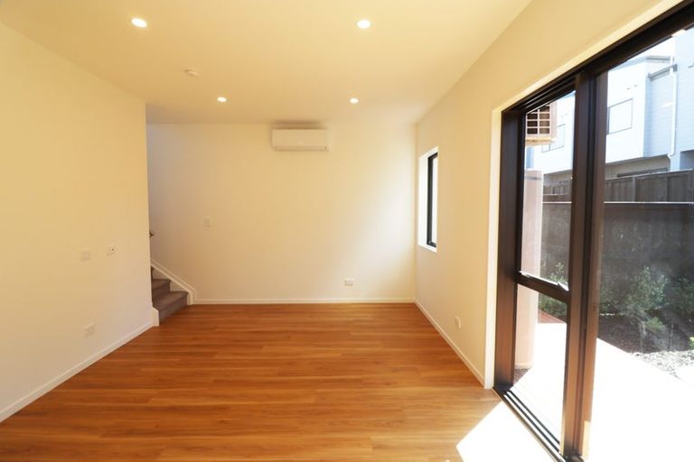 Photo of property in 16 Rana Road, Flat Bush, Auckland, 2019