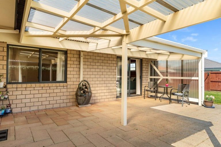 Photo of property in 104 Wairakei Avenue, Papamoa Beach, Papamoa, 3118