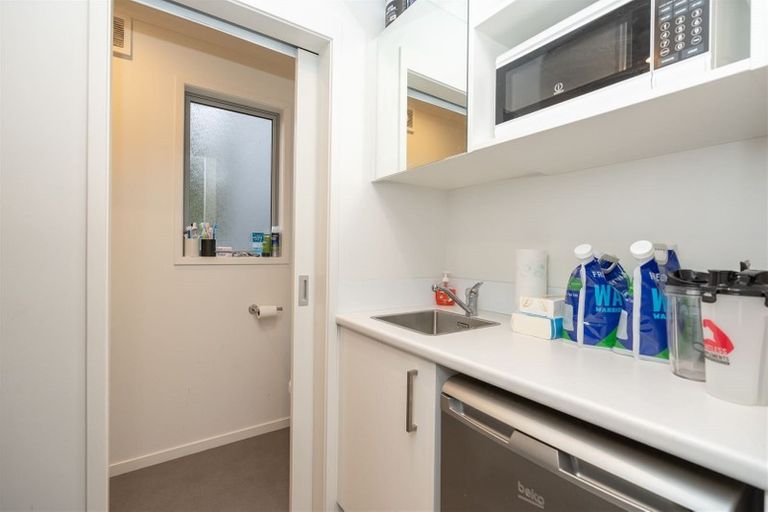 Photo of property in 31 Sandleigh Road, Hamilton Lake, Hamilton, 3204