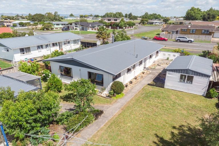 Photo of property in 50 Mahana Road, Ngatea, 3503