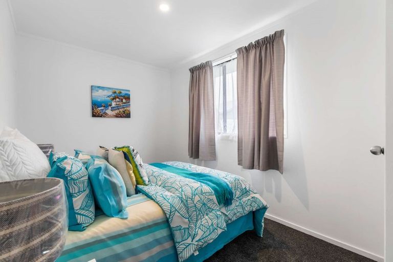 Photo of property in 67b Redcrest Avenue, Red Hill, Papakura, 2110
