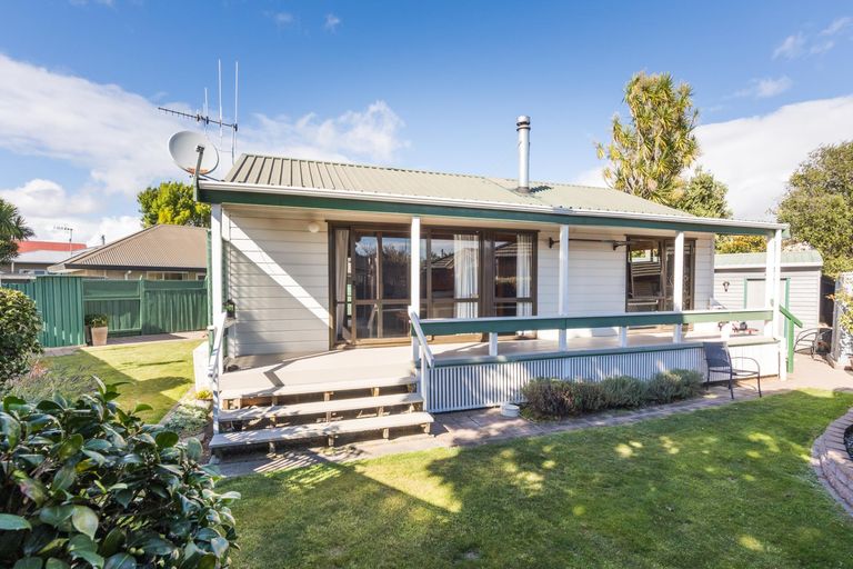 Photo of property in 63a Rangitane Street, Palmerston North, 4414