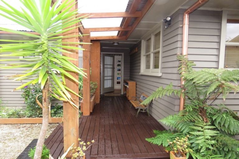 Photo of property in 137 Brougham Street, Westport, 7825