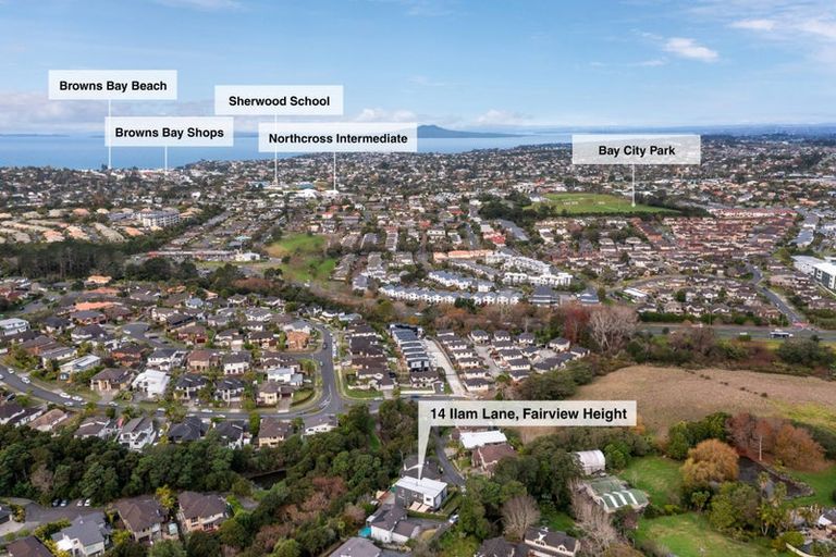 Photo of property in 14 Ilam Lane, Fairview Heights, Auckland, 0632