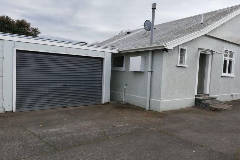 Photo of property in 666 Pioneer Highway, Highbury, Palmerston North, 4412