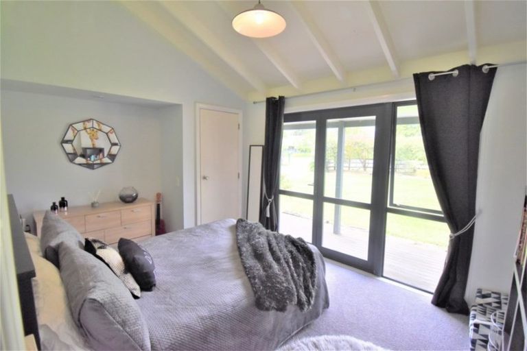 Photo of property in 372 Arapaepae Road South, Levin, 5571