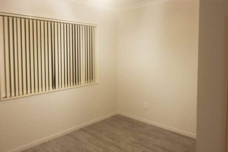 Photo of property in 56 Ransom Smyth Drive, Goodwood Heights, Auckland, 2105